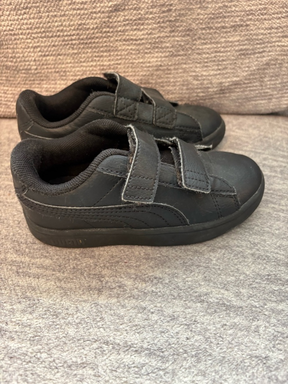 Puma Kids Black Velcro Sneaker Size 11